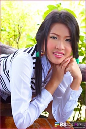 Very Hot Asian Schoolgirl Aime Copony