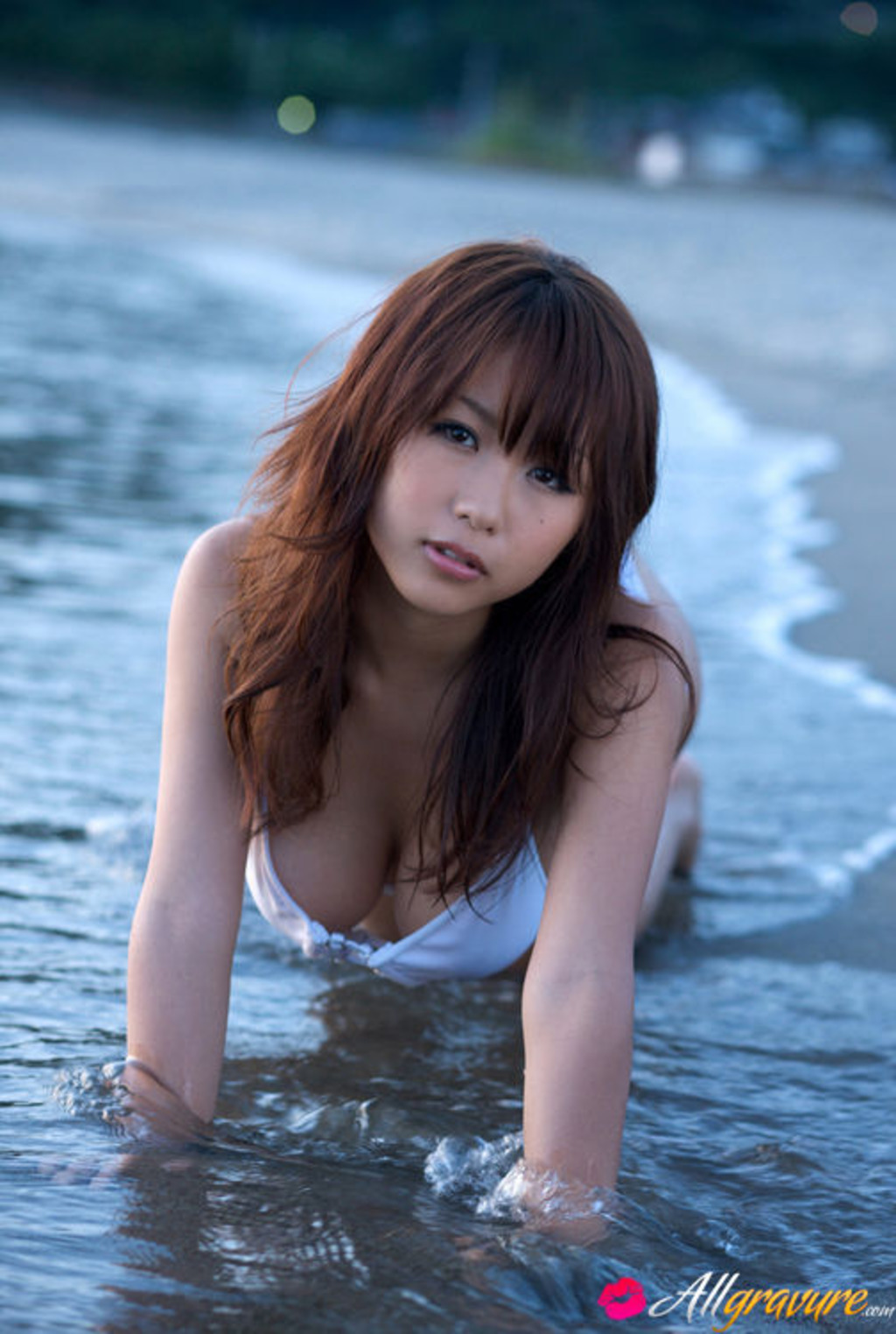 Mai Nishida 05
