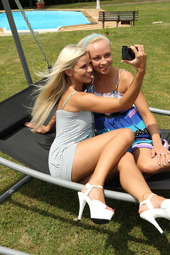 Lola And Naomi Nevena