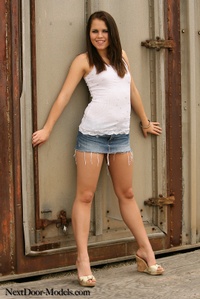 Hot Babe In Sexy Skirt