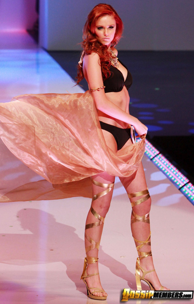 Lucy Pinder & Kesha 03