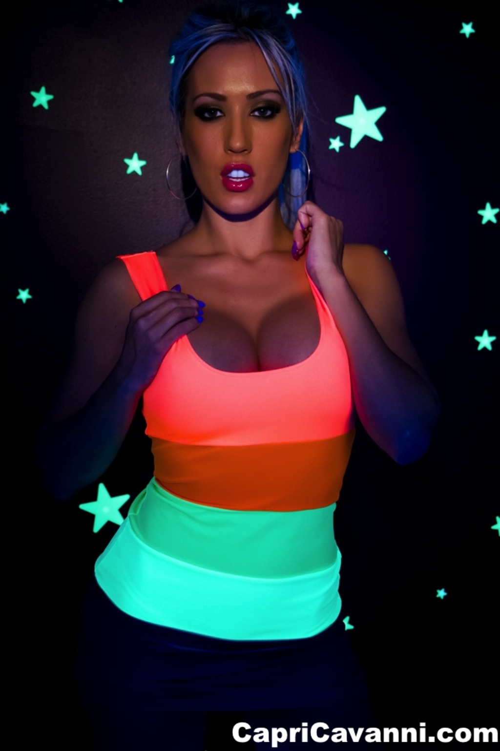 Capri Cavanni - Fluorescent Moments 05