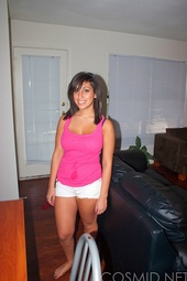 Sexy teen posing in outdoor pics