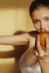 Fruta With Mila