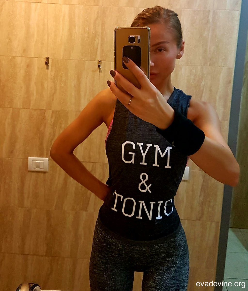 Eva Devine 10