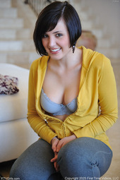 Zeba In Zucchini Nudes