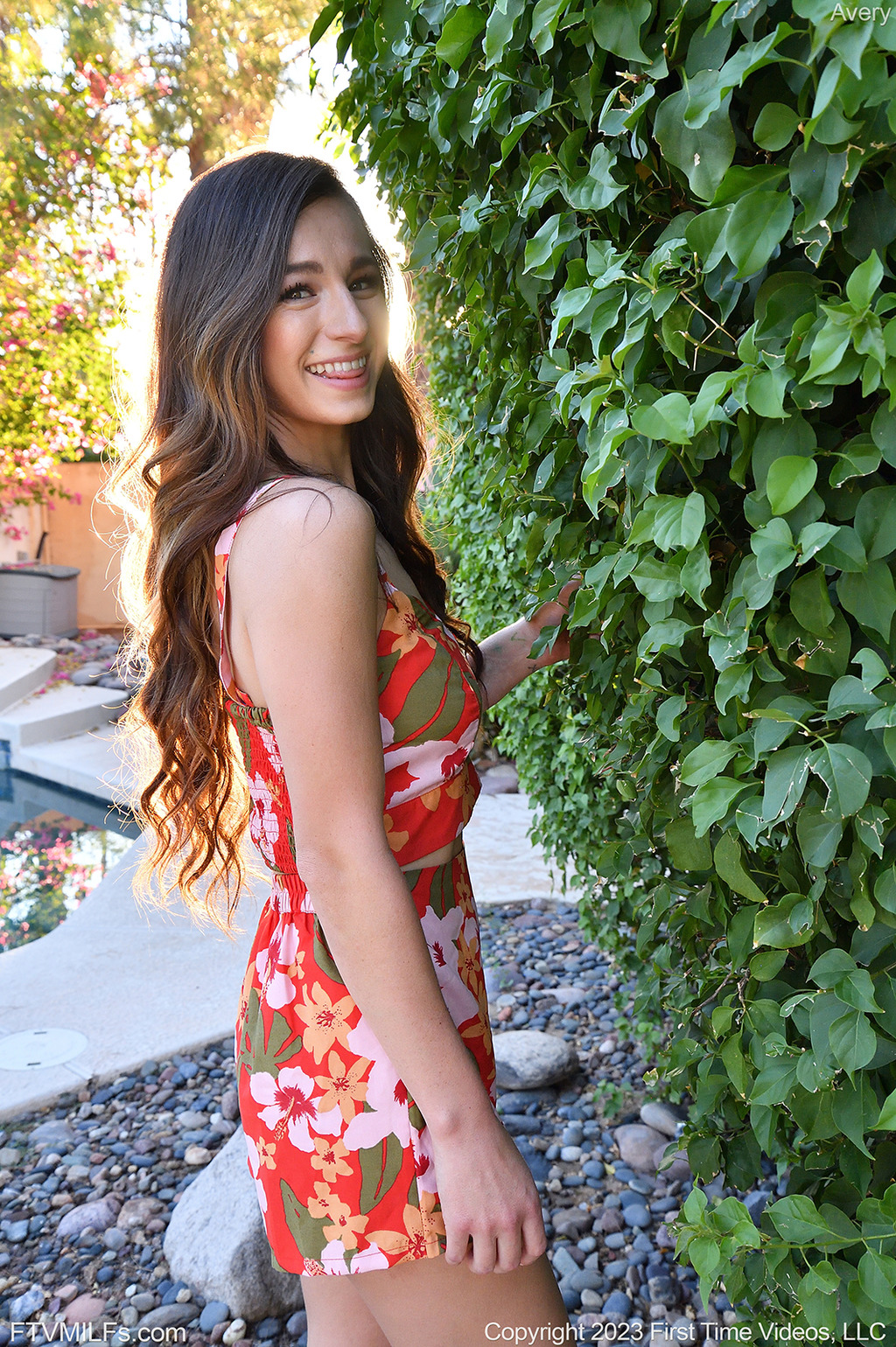 Avery In Flowery Milking 02