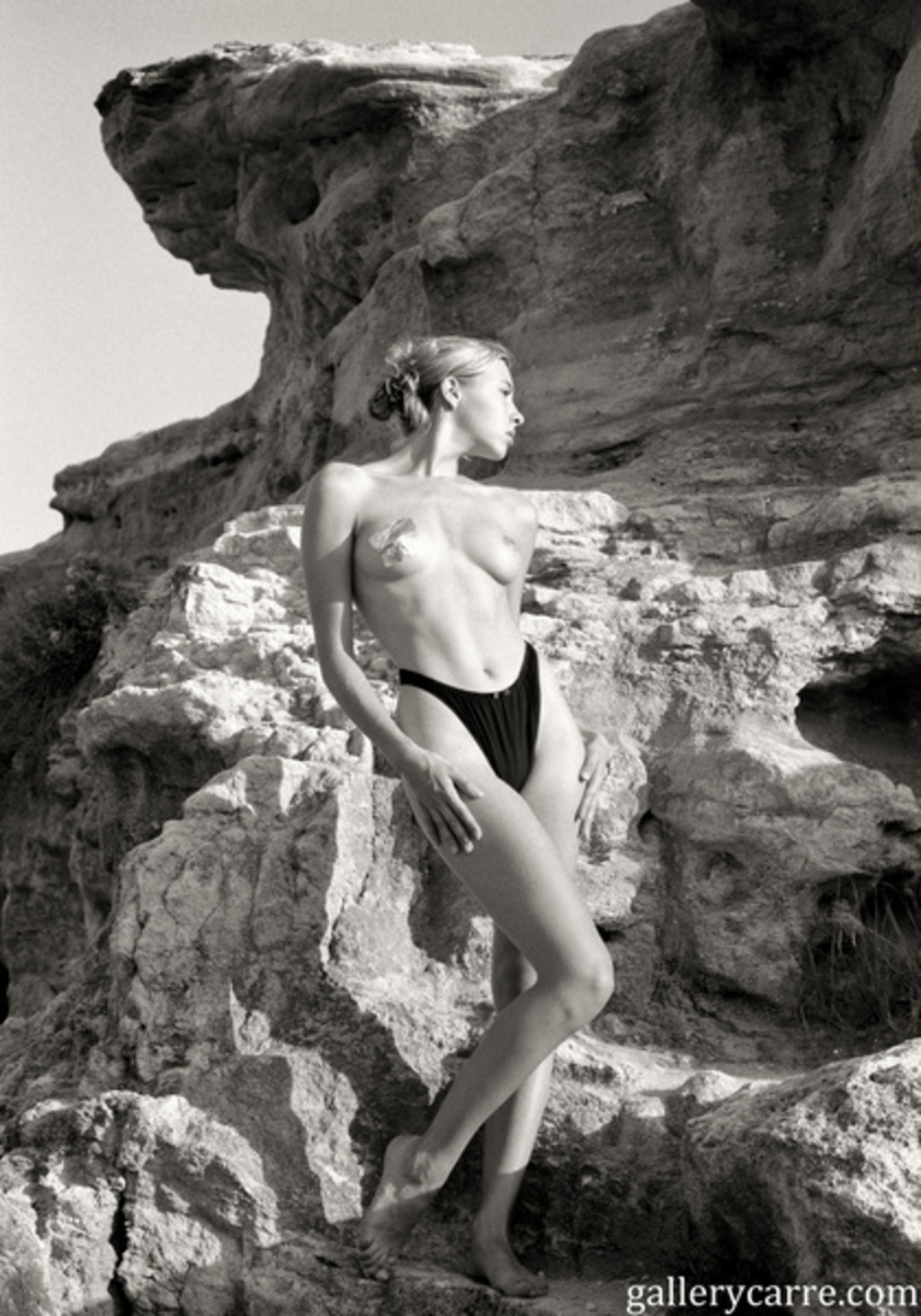Erotic Girl Caroline 02