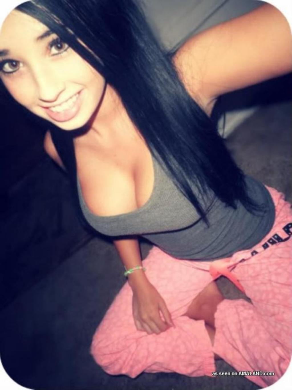 Busty Gf Taking Hot Selfshots 09