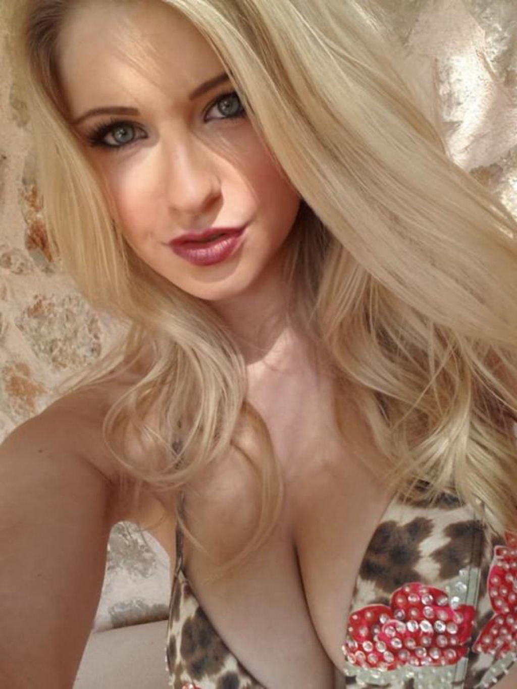 Busty Amateurs Taking Selfshots 10