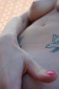 Tattooed busty Ivy Snow