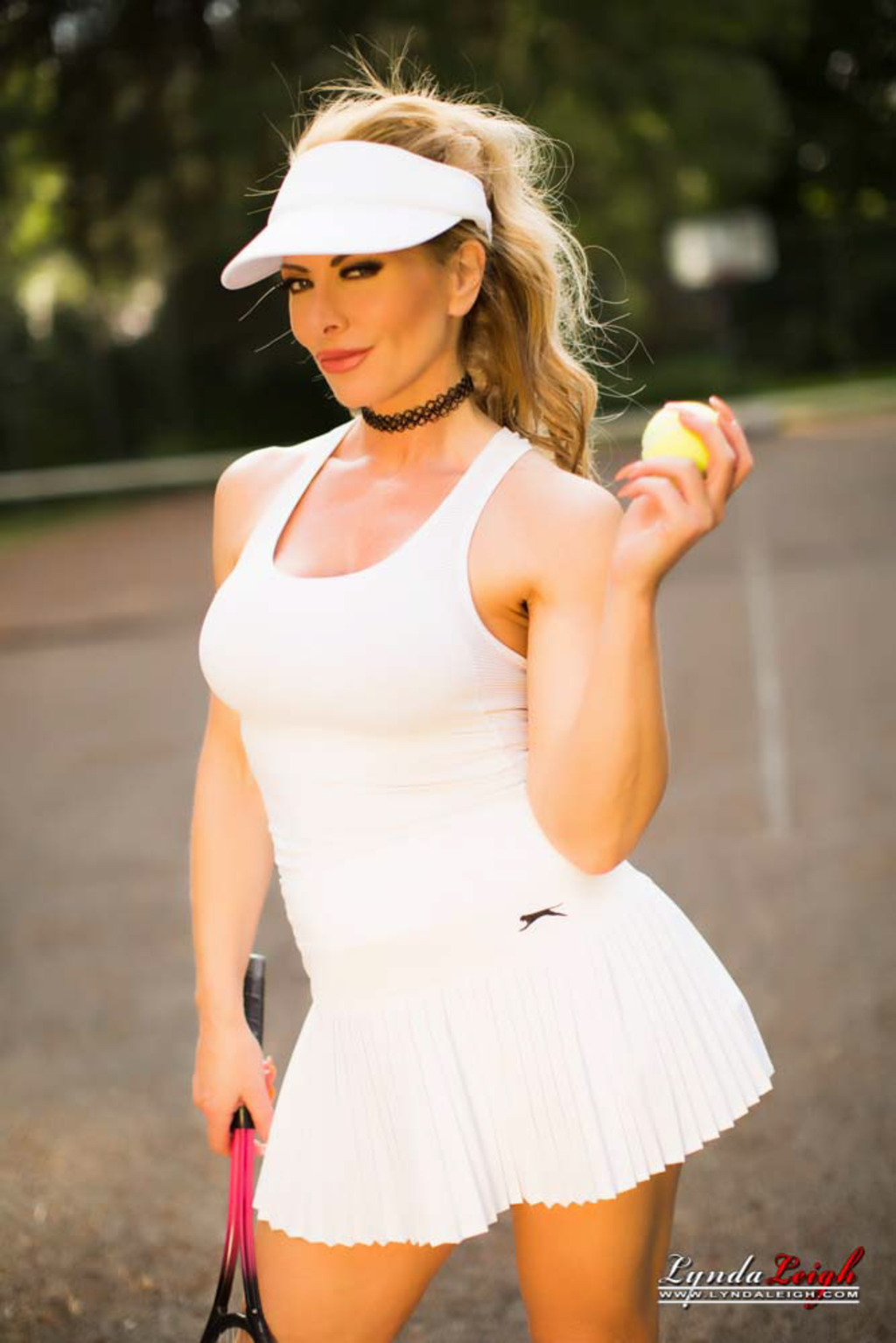 British MILF Lynda Leigh 05