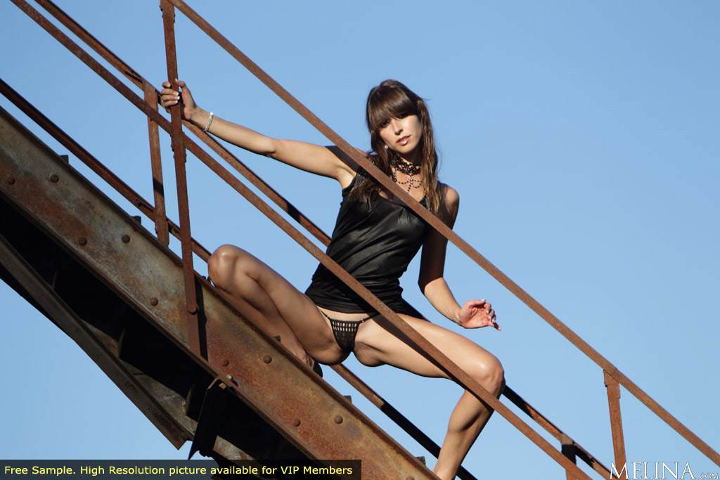 Alexandra Reveals Her Perfect Tits Outdoors 04