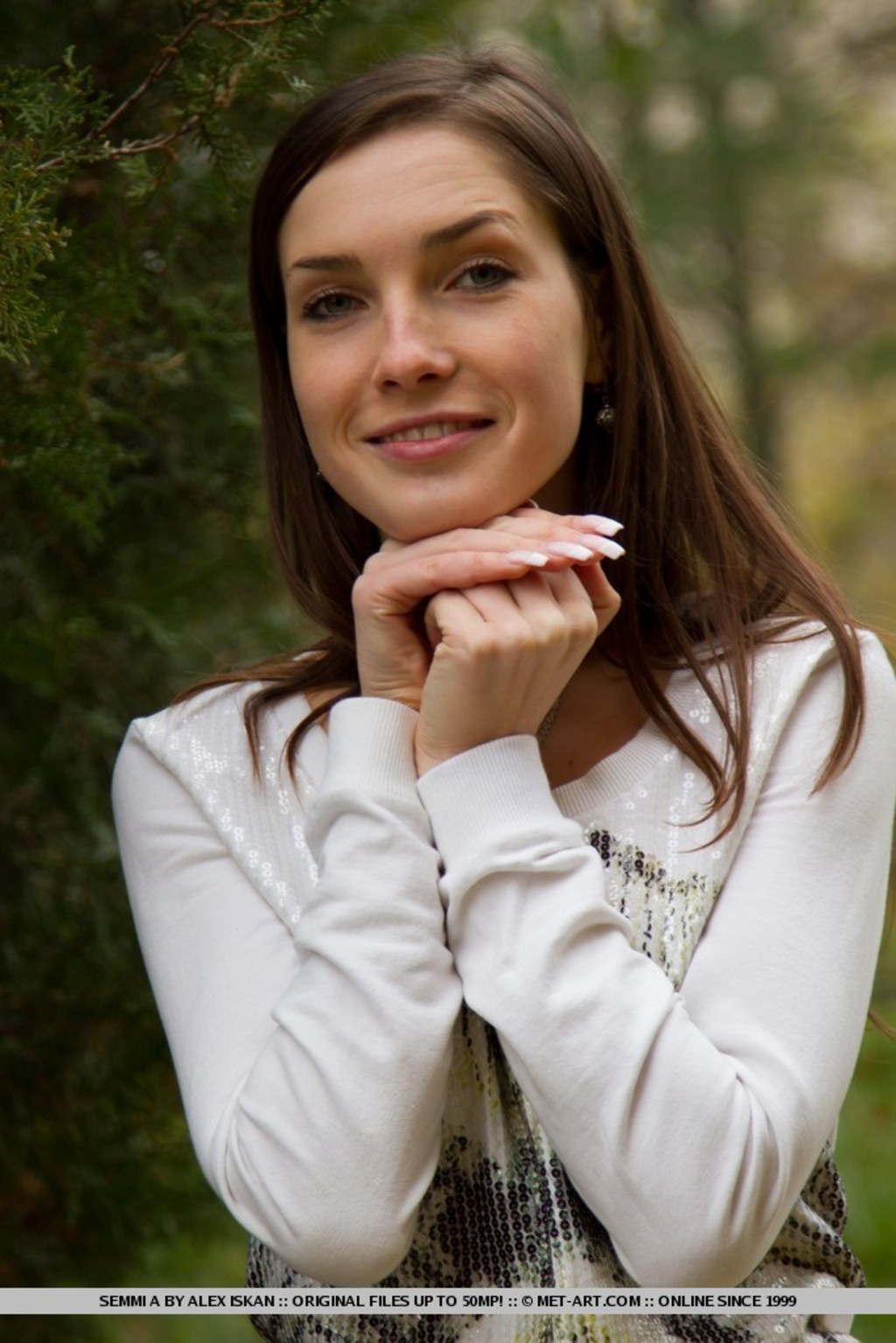 Hot babe takes a foam bath 05