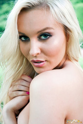 Tiffany Rose
