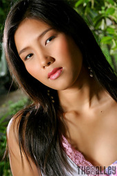 Cute Asian Girl Ellen Ong