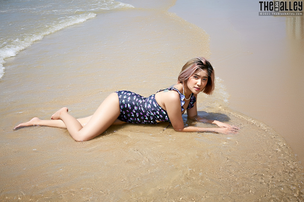 Cute Asian Apple 04