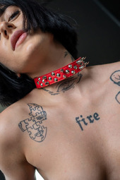 Inna In Glove Love