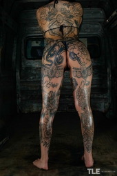 Katty Blue In Hooked