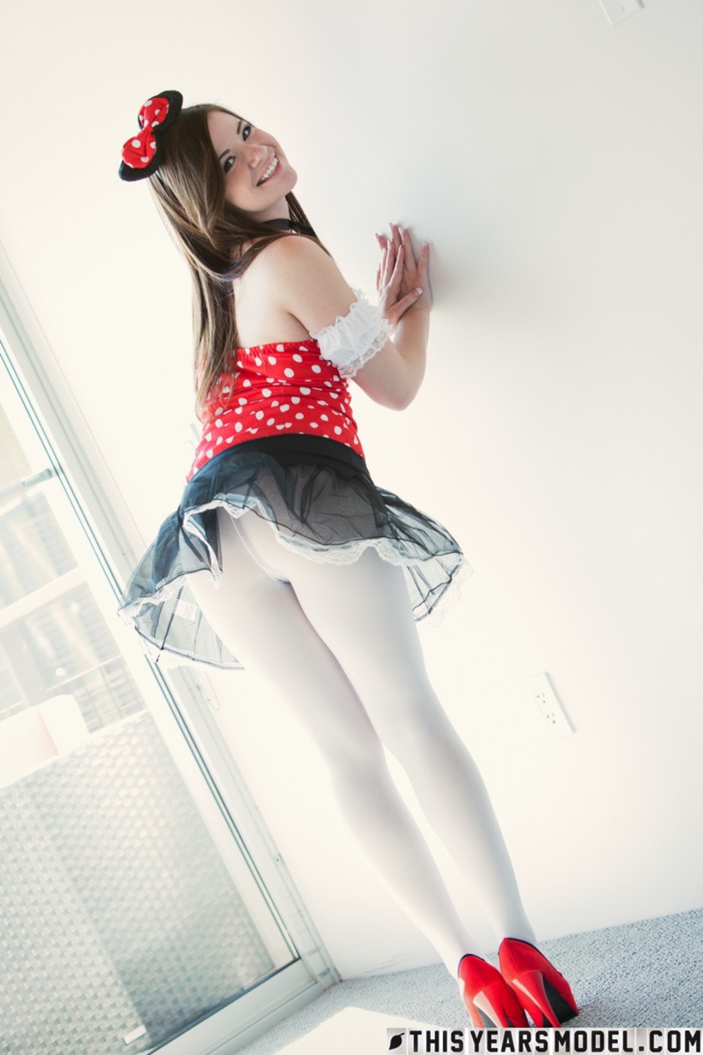 Alison Rey 05