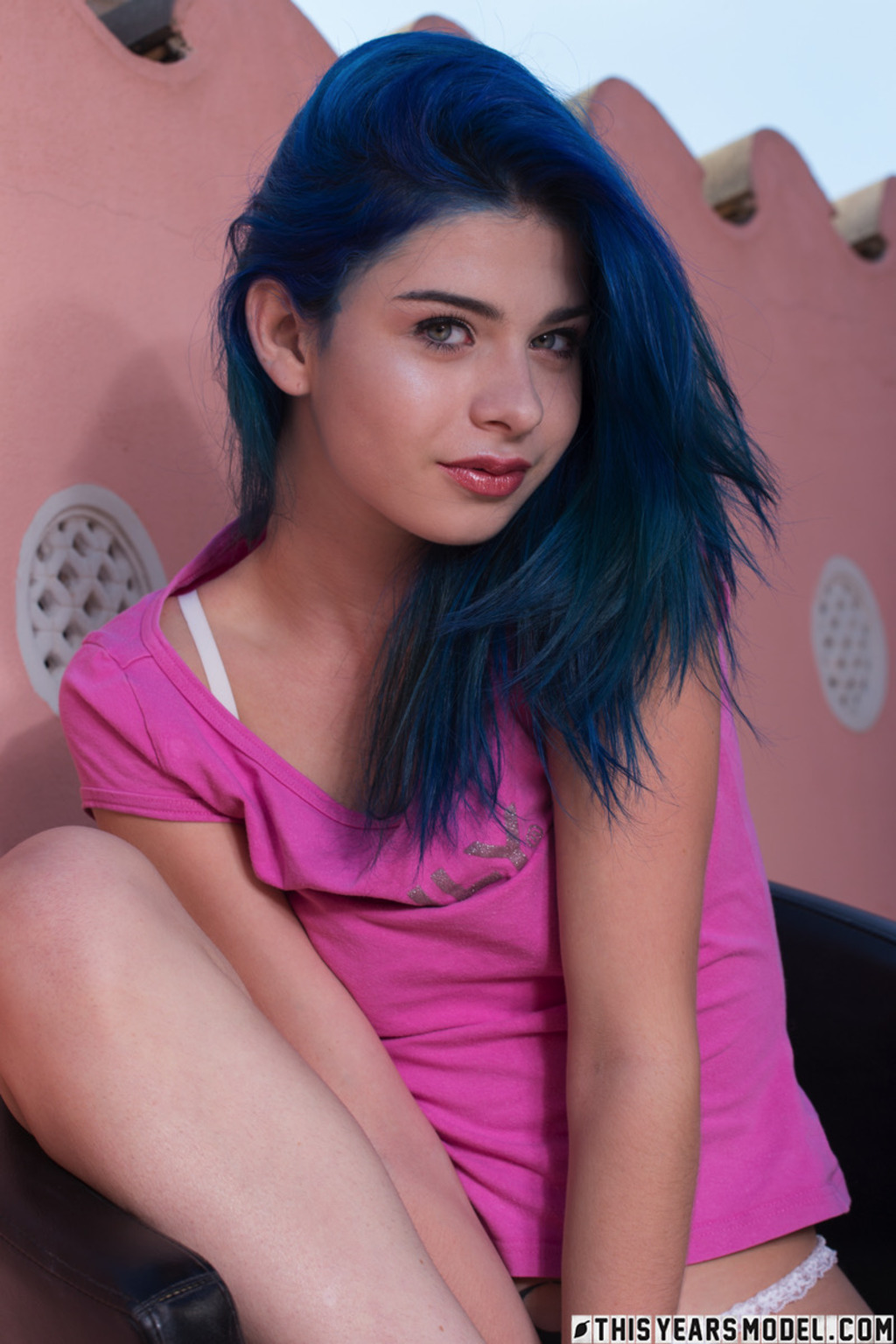 Ivy Blue In Pink 00