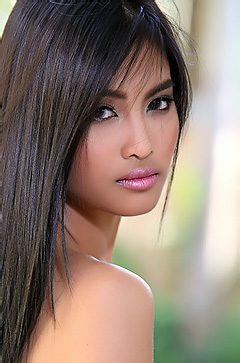 Beautiful Asian Babe Taeya