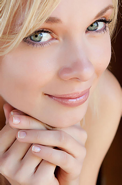 Tempting Blonde Teen Girl Feeona