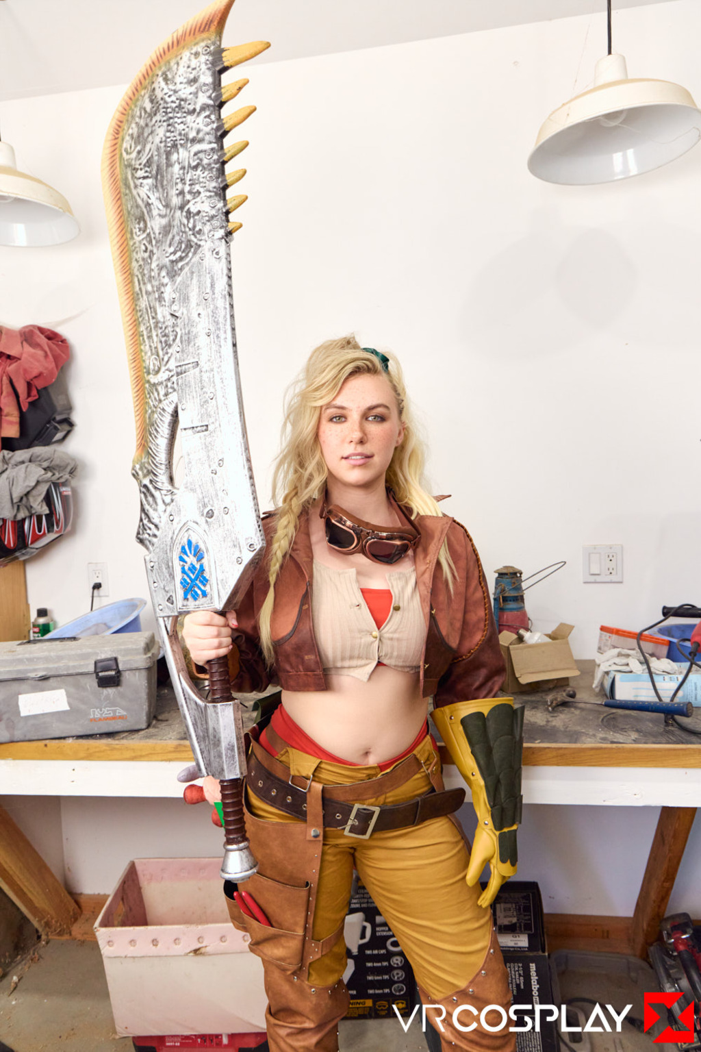 Maisey Monroe In Monster Hunter 06