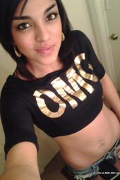 Sexy Amateur Teen Girl Taking Selfshots