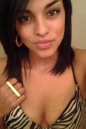 Sexy Amateur Teen Girl Taking Selfshots