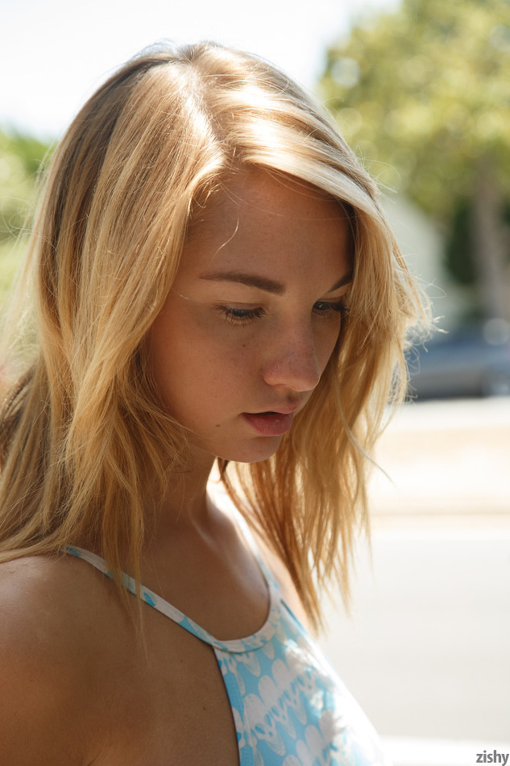 Lily Ivy 06