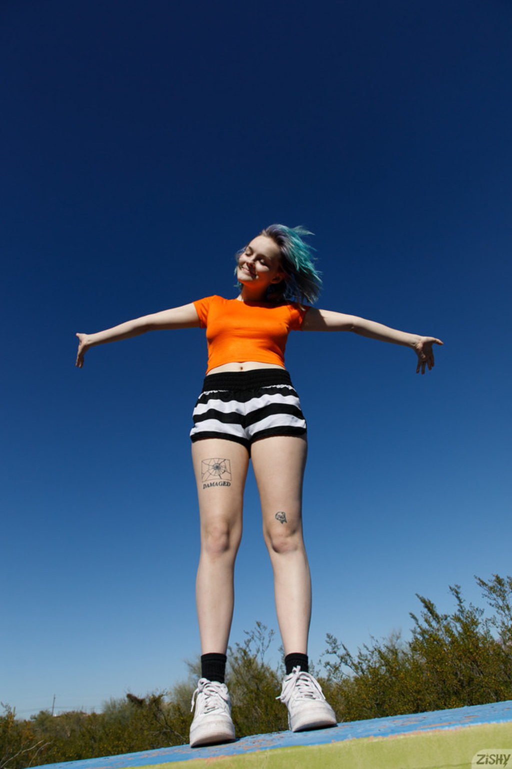 Madeline And Vonnie  07