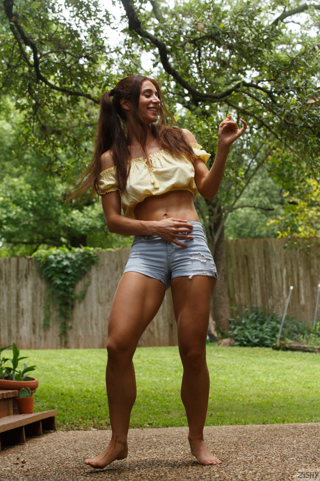 Vynessa Lucero In Final Course 01